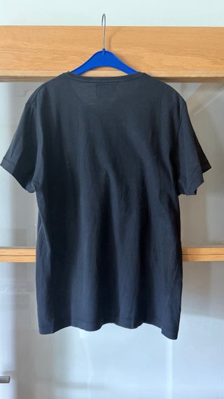 Camiseta Negra Talla L con Diseño Gráfico “XDYE”