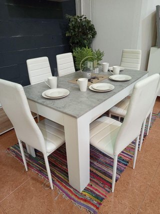 Mesa Extensible + 6 Sillas Polipiel