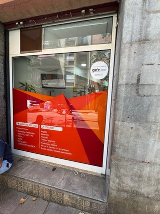 Limpieza profesional de cristales y escaparates