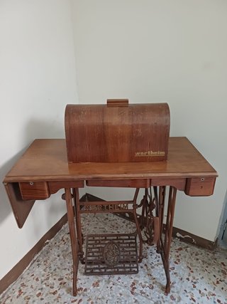Máquina de coser Wertheim
