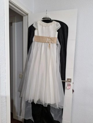 Vestido de Comunión Blanco y Beige. Niña 10 años.