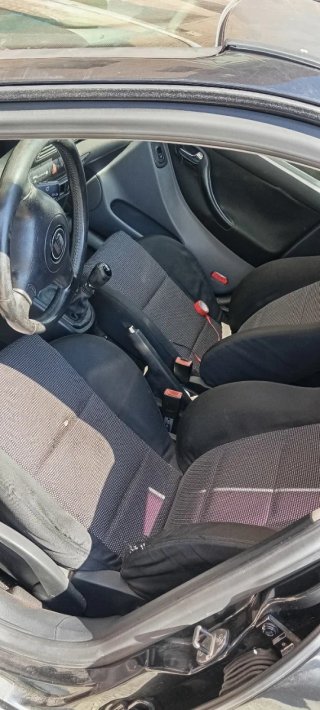 SEAT Leon 2004