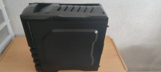 Ordenador ASUS Negro y Blanco