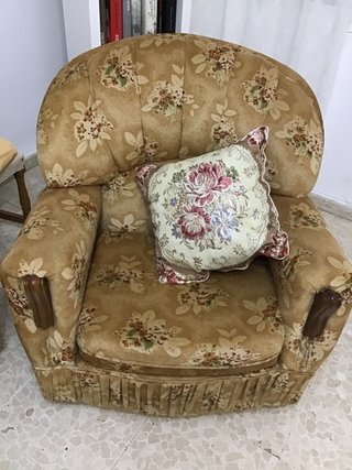 Sofá de 3 plazas y 2 sillones floral