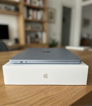 Apple MacBook Air 13” M4 16GB/256GB Impecable