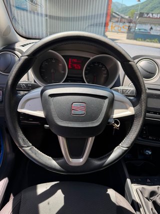 Se vende SEAT IBIZA 2009.