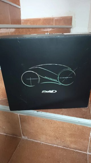 Cúpula Puig New Gen Kawasaki Café Racer Negra