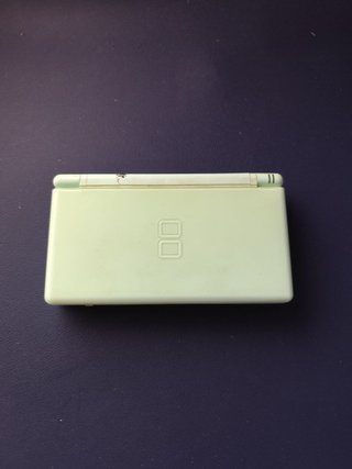 Nintendo DS Lite Verde + Cargador + 4 Juegos