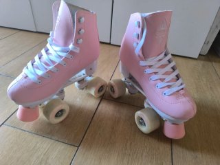 Patines de 4 ruedas rosas talla 35