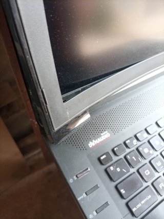 Ordenador portátil MSI Negro