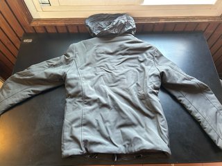 Lote ropa hombre talla L/XL – 16 prendas