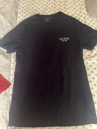 Lote Verano Guess Camiseta y Bañador Talla M