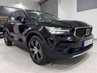 Volvo XC40 2.0 B4 MILD-HYBRID AWD INSCRIPTION