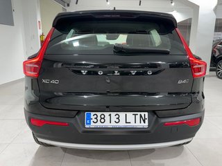 Volvo XC40 2.0 B4 MILD-HYBRID AWD INSCRIPTION