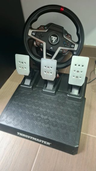 Thrustmaster T248 Volante + Pedales