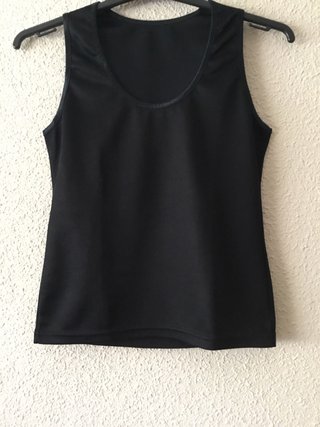 Camiseta de tirantes negra T-XS.