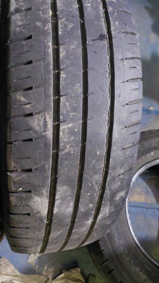 Neumáticos 215/70/15