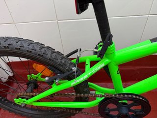 Bicicleta infantil verde PRESTIGE