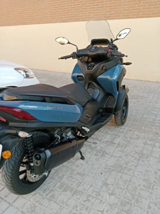 Yamaha Triciclo 300cc se maneja con el permiso B