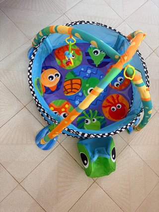 Parque de juegos para bebés tortuga
