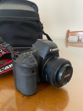Canon EOS 6D Full Frame + Lente 50mm f/1.8 STM
