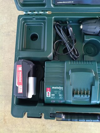 Taladro Atornillador Metabo 14.4V con Cargador y B