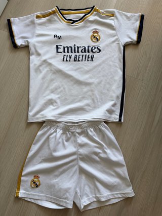 Equipación Real Madrid Vini Jr. Talla 10