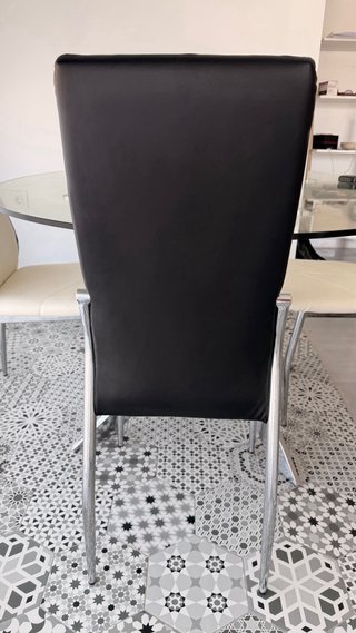 4 Sillas Comedor efecto piel y Metal