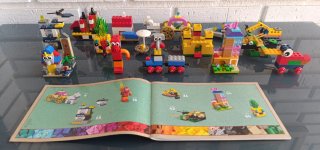 Lego Classic 11021 90 Años.