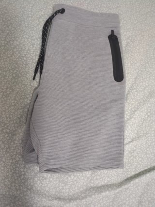 Bermudas grises con cremallera