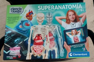 Juego Superanatomía Clementoni 8+