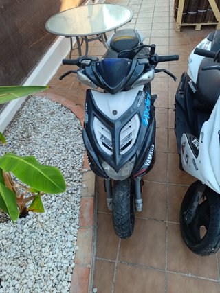 Moto Yamaha Aerox