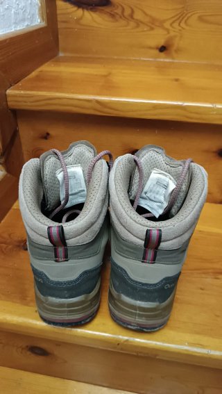 Botas de montaña Quechua Talla 38