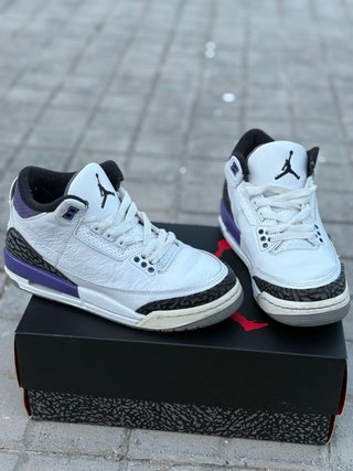 Zapatillas Jordan Moradas y Blanca. (Originales)