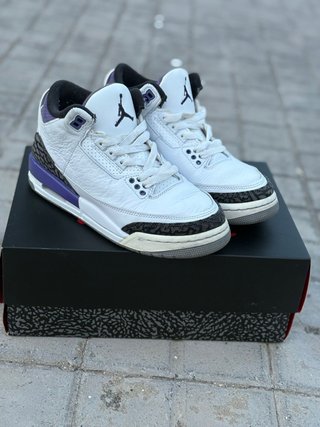 Zapatillas Jordan Moradas y Blanca. (Originales)