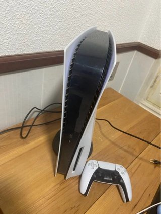 Consola PS5 + Mando (NEGOCIABLE)
