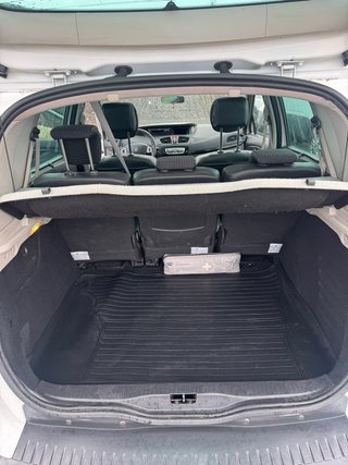 Renault Scenic 2012