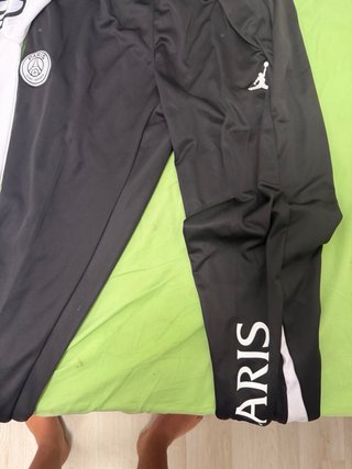 Conjunto Chándal PSG Jordan Blanco y Negro