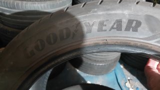 Neumáticos 255/45/19
