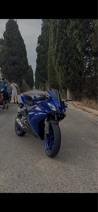 Yamaha YZF R125 Azul
