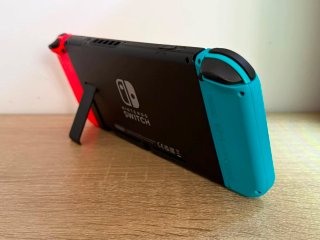 Nintendo Switch Azul y Rojo