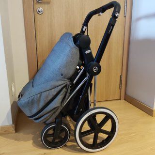 Cybex Priam Silla y Capazo 2 en 1 Cromado
