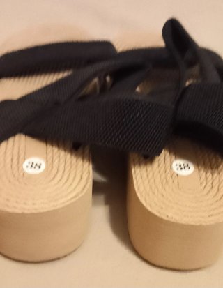 Sandalias Mujer Talla 38 Beige y Negro