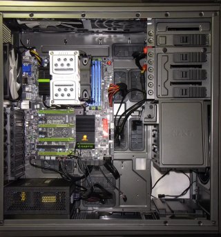 Caja PC NZXT Phantom 820 Negra