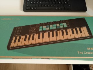 Novation Launchkey Mini 37 MK4