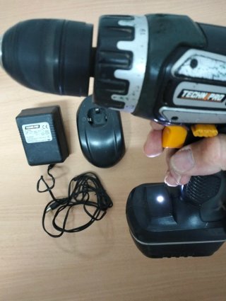 Atornillador Inalámbrico TechniPRO 18V