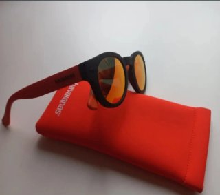 Gafas de sol Havaianas negras y naranjas
