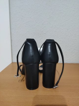 Sandalias de tacón negras talla 36