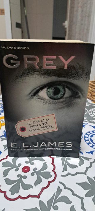 Libro Grey