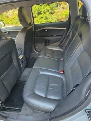 Volvo V70 2015